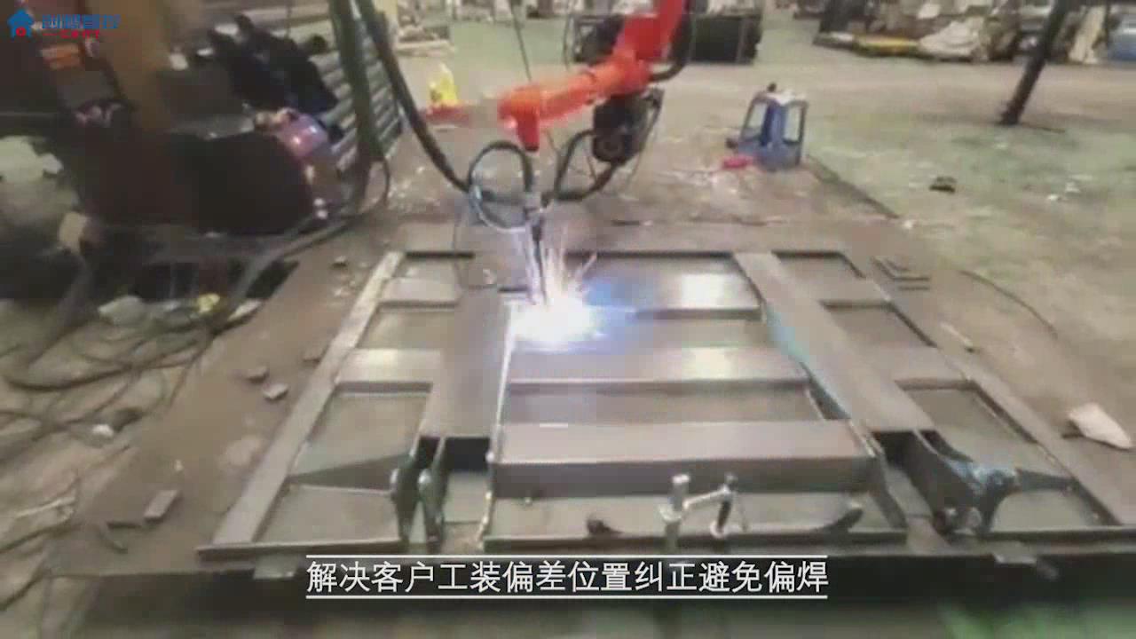 創(chuàng  )想激光焊縫跟蹤器適配昌泓機器人實(shí)現智能焊接的案例